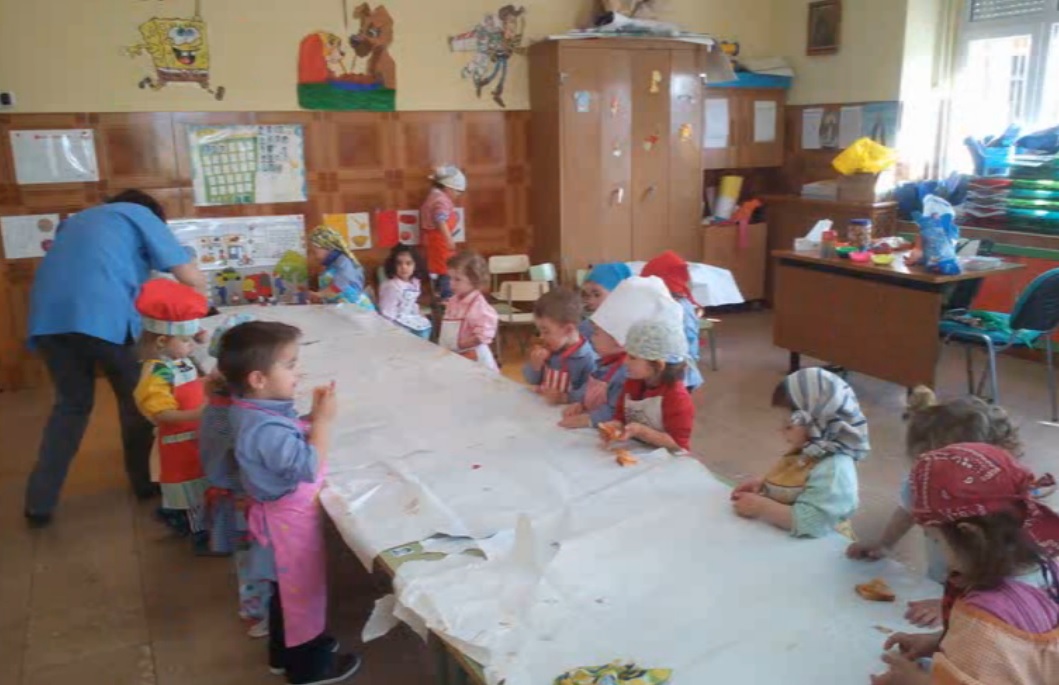 TALLER DE COCINA EN EL AULA DE 2 AÑOS