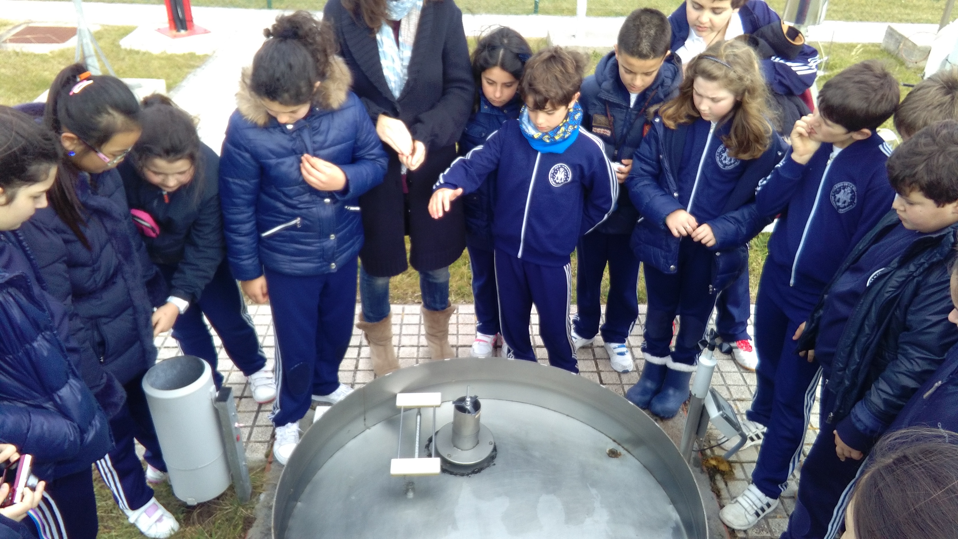LOS ALUMNOS DE 5º Y 6º VISITAN AEMET